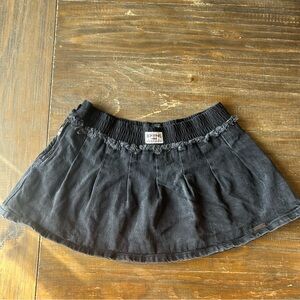 BDG Urban Outfitters Black Pleated Denim Micro Mini Skirt - Size S